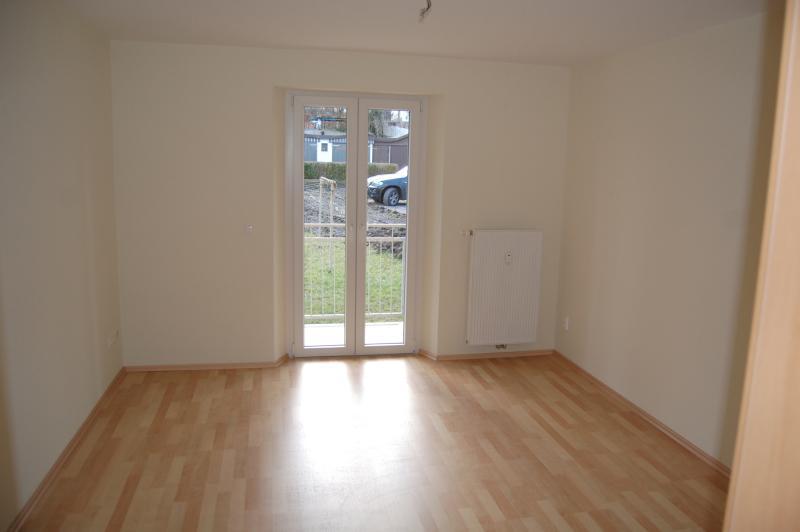 Beispiel Wohnzimmer mit Balkon