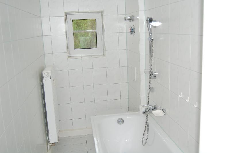Bad mit Wanne